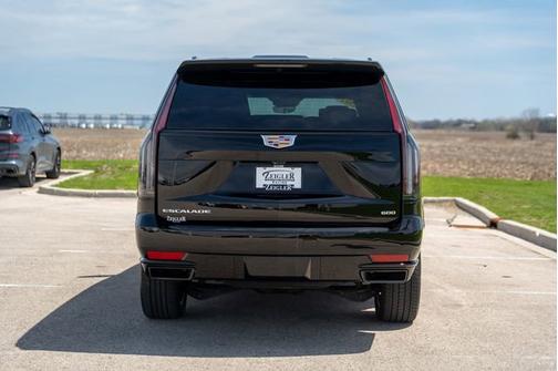 2024 Cadillac Escalade 4WD Sport