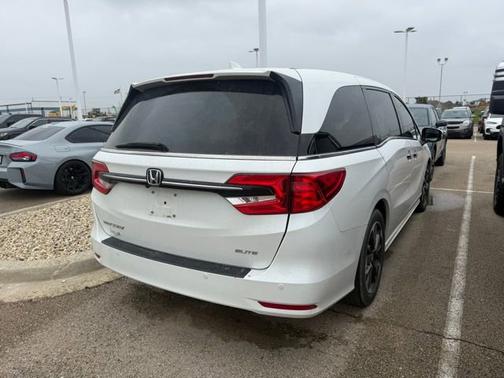 Platinum White Pearl 2023 Honda Odyssey Elite