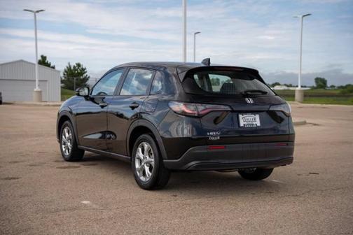 Crystal Black Pearl 2024 Honda HR-V LX