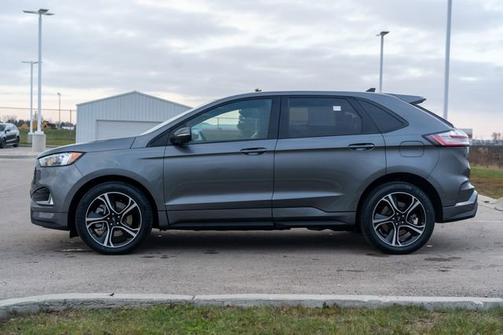 2023 Ford Edge ST