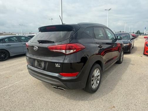 Black Noir Pearl 2020 Hyundai TUCSON Value