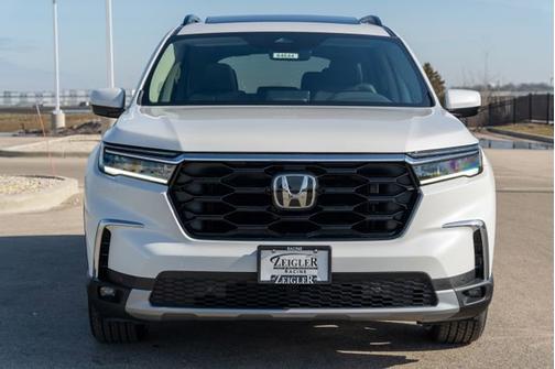 2025 Honda Pilot Touring
