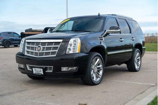 2013 Cadillac Escalade Platinum Edition