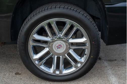 2013 Cadillac Escalade Platinum Edition