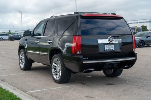 2013 Cadillac Escalade Platinum Edition