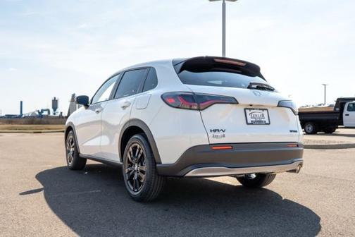 Platinum White Pearl 2026 Honda HR-V Sport