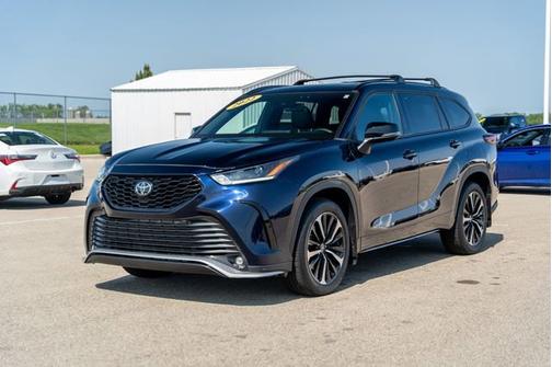 2022 Toyota Highlander XSE