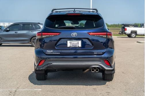 2022 Toyota Highlander XSE