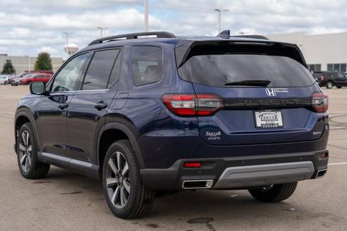 2025 Honda Pilot Touring