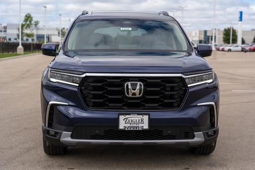 2025 Honda Pilot Touring