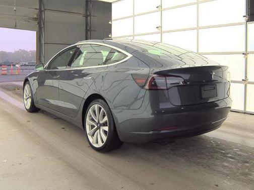 2019 Tesla Model 3 Mid Range