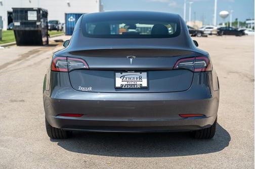 2019 Tesla Model 3 Mid Range