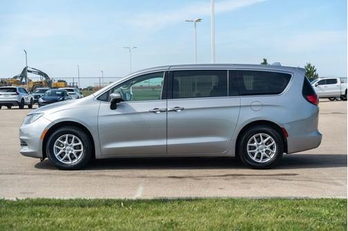 2017 Chrysler Pacifica Touring