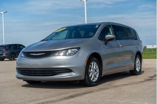 2017 Chrysler Pacifica Touring
