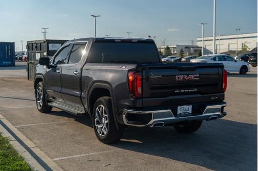 2022 GMC Sierra 1500 SLT