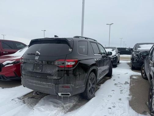 2025 Honda Pilot Black Edition