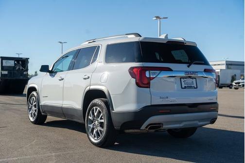 2020 GMC Acadia SLT