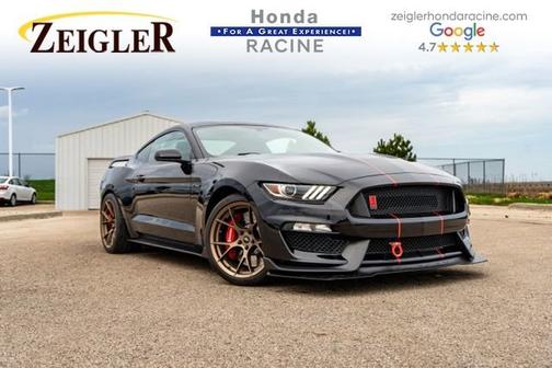 Black 2016 Ford Mustang Shelby GT350R