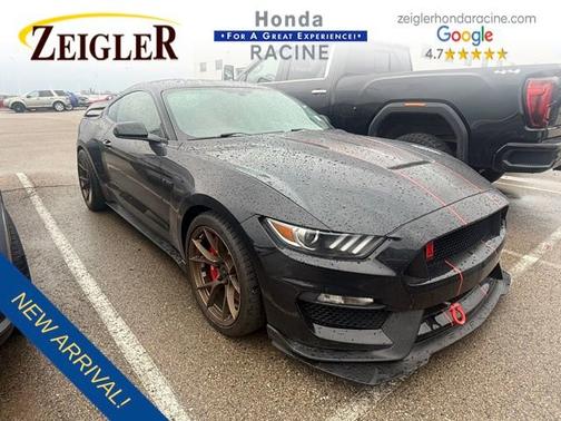 Black 2016 Ford Mustang Shelby GT350R