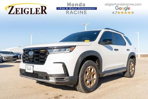 Platinum White Pearl 2024 Honda Pilot TrailSport