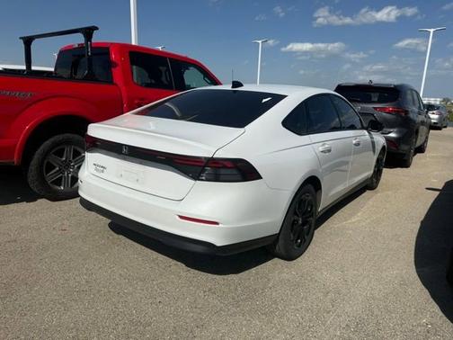 Platinum White Pearl 2025 Honda Accord SE