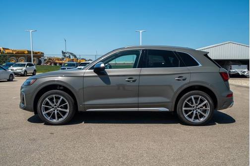 2024 Audi SQ5 Premium Plus