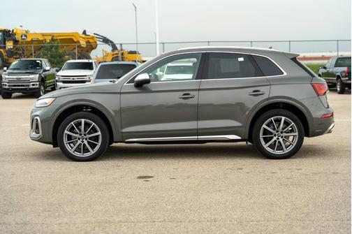 2024 Audi SQ5 Premium Plus