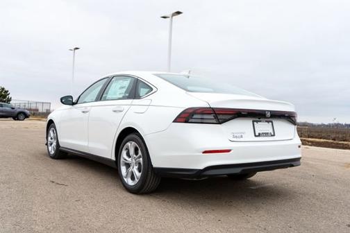 Platinum White Pearl 2024 Honda Accord LX
