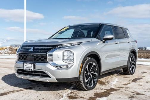 2024 Mitsubishi Outlander SE Black Edition