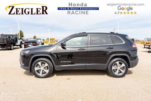 Diamond Black Crystal Pearlcoat 2019 Jeep Cherokee Limited