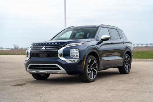 2023 Mitsubishi Outlander SEL