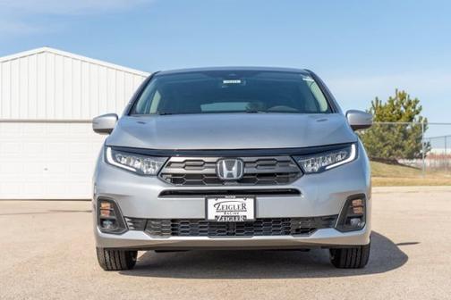 Solar Silver Metallic 2026 Honda Odyssey EX-L