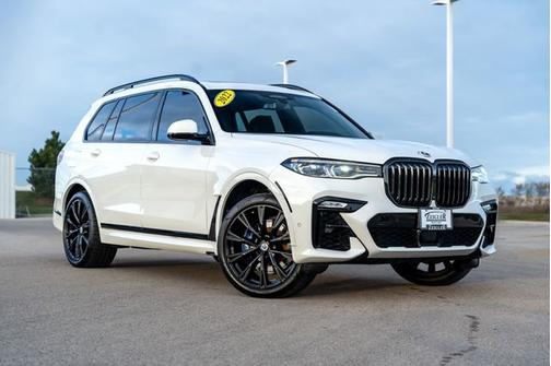 2022 BMW X7 M50i