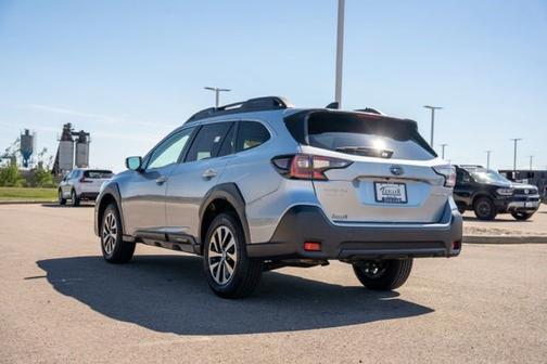 Ice Silver Metallic 2024 Subaru Outback Premium