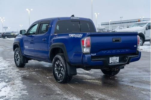 2022 Toyota Tacoma Base