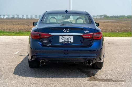 2022 INFINITI Q50 LUXE