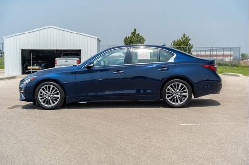 2022 INFINITI Q50 LUXE