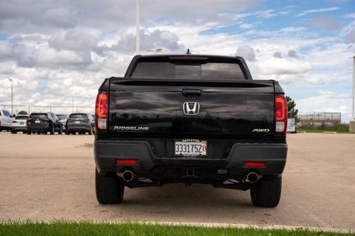 Crystal Black Pearl 2023 Honda Ridgeline RTL