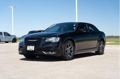 2018 Chrysler 300 S