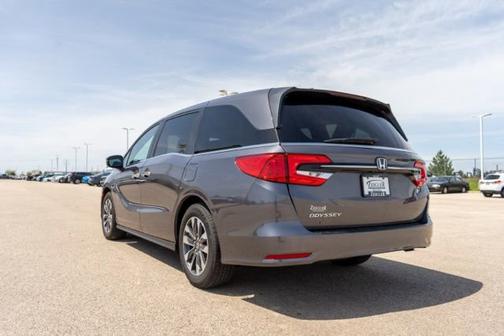 Modern Steel Metallic 2024 Honda Odyssey EX-L