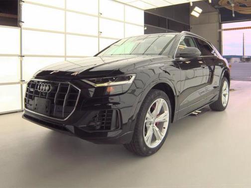 2019 Audi Q8 Premium Plus