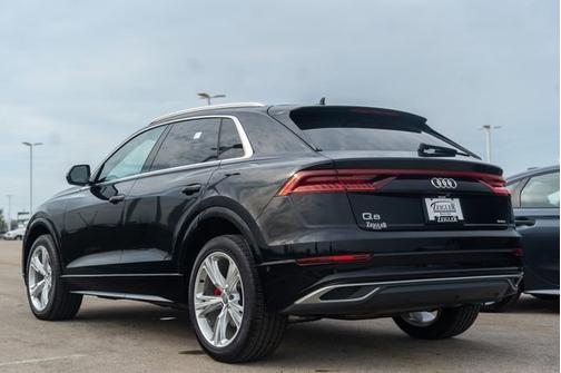 2019 Audi Q8 Premium Plus