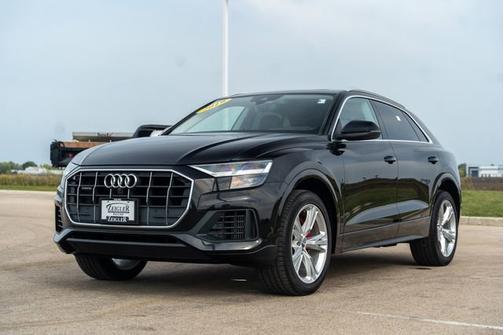 2019 Audi Q8 Premium Plus