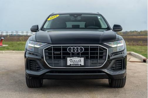 2019 Audi Q8 Premium Plus
