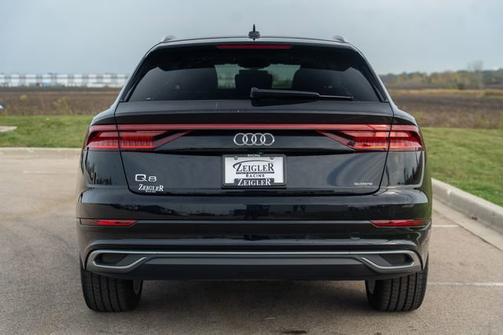 2019 Audi Q8 Premium Plus