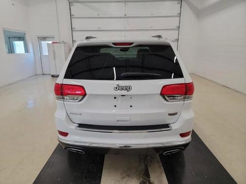 2020 Jeep Grand Cherokee Summit