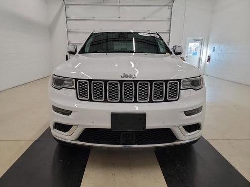 2020 Jeep Grand Cherokee Summit
