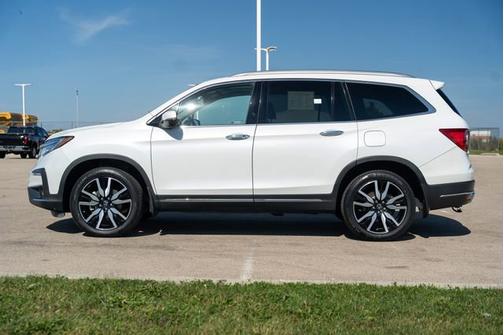 2022 Honda Pilot Touring 7-Passenger