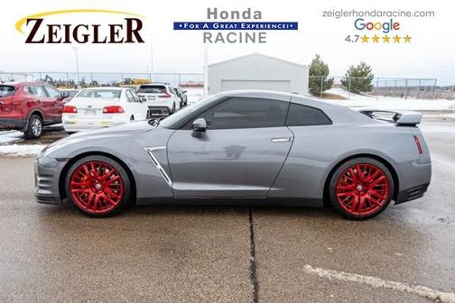 Gun Metallic 2016 Nissan GT-R Premium