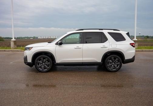 Platinum White Pearl 2026 Honda Pilot Sport